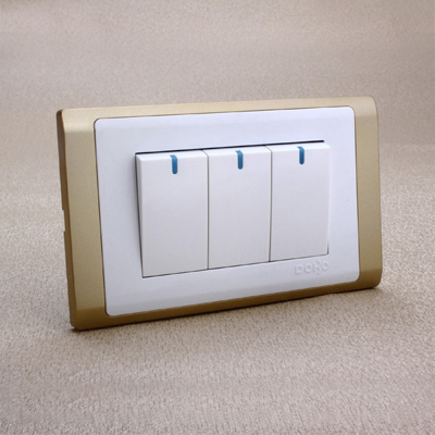 Ký hiệu C và 1 trên công tắc điện là gì?